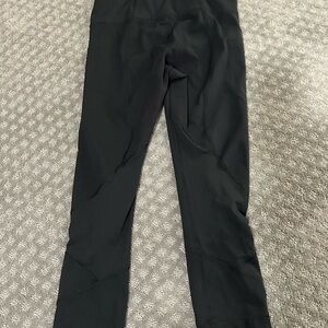 Lululemon pace rival 22” crop